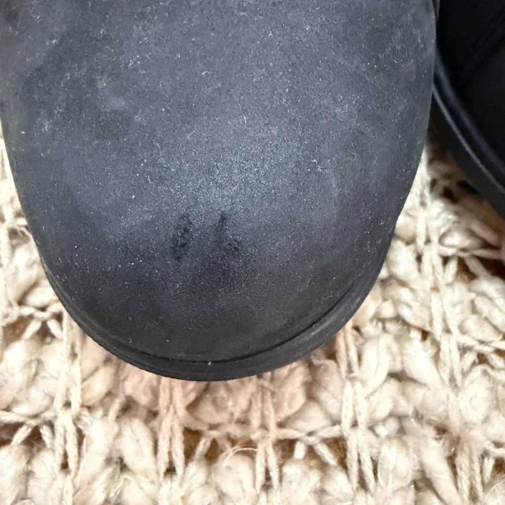 Sorel Black Leather Chelsea Ankle Boots